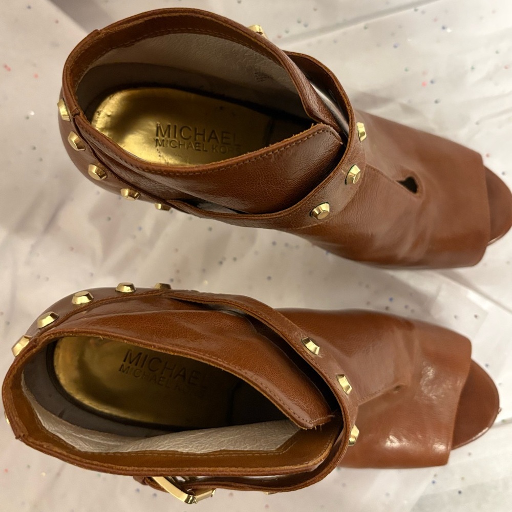 Michael Kors size 8m heels - Picture 6 of 7